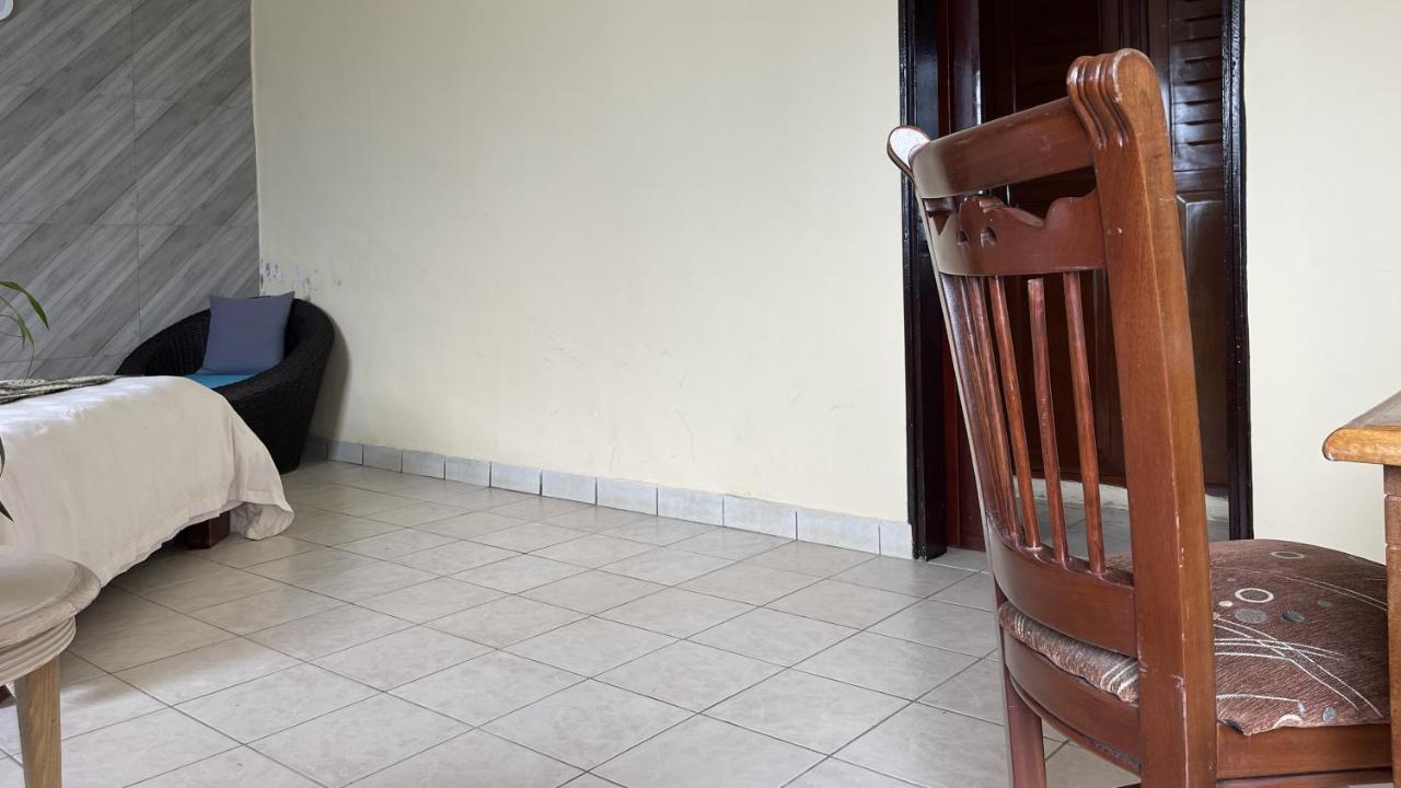 Hotel Les Polygones Kribi Exterior photo