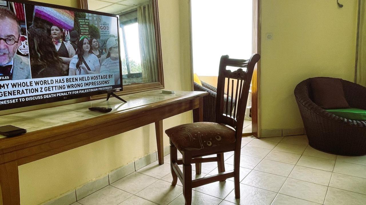 Hotel Les Polygones Kribi Exterior photo