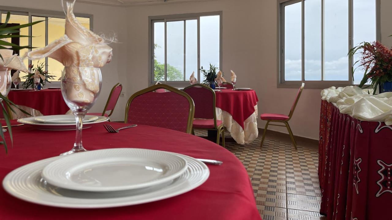 Hotel Les Polygones Kribi Exterior photo