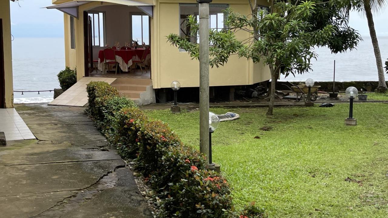 Hotel Les Polygones Kribi Exterior photo